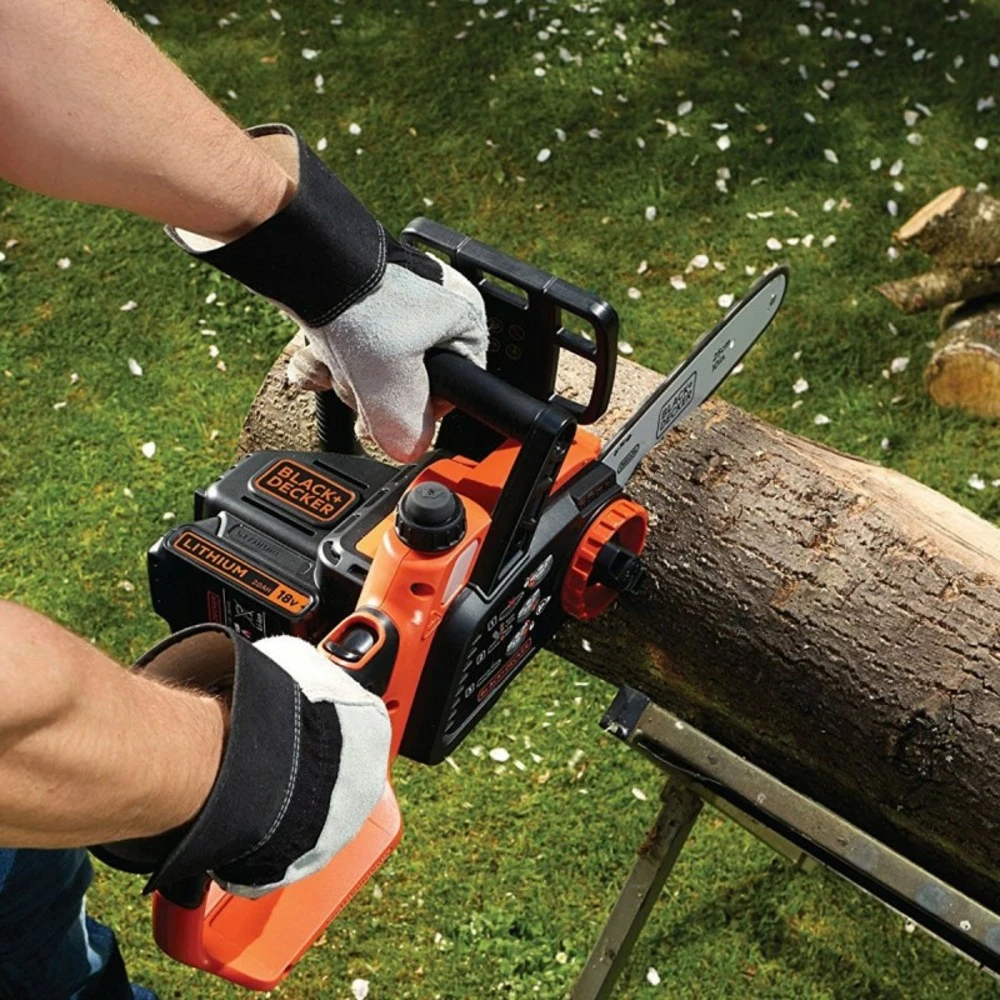 Black & Decker Tronçonneuse à Batterie Lithium-ion18v 2.0 Ah Guide Lame 25 Cm Gkc1825l20 4 Black & Decker Tronçonneuse à Batterie Lithium-ion18v 2.0 Ah Guide Lame 25 Cm Gkc1825l20 – Image 4