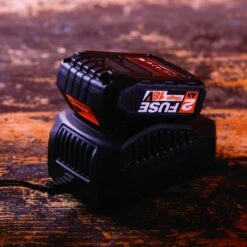 Batterie Lithium Ion 18 Volts 2ah Villager Fuse -Jardin Outils Magasin 63503ee9d19225.50811024