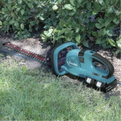 Makita Taille-haie Sans Fil - 36 V Li-ion - 55 Cm - Sans Batterie Ni Chargeur - 5,1 Kg -Jardin Outils Magasin 6362cc78a919c5.25104411