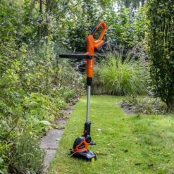 Yard Force - Débroussailleuse Sans-fil 20v Avec Largeur De Coupe 30cm - Lt C25 -Jardin Outils Magasin 645b90ce6cfff3.67378135